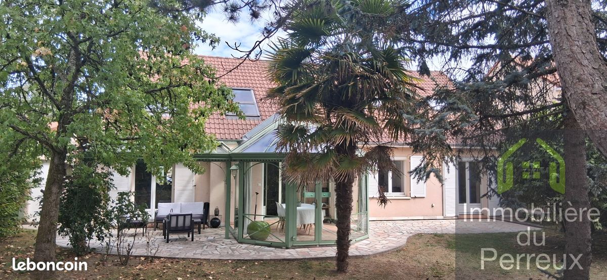 Maison 7 pièces 193 m² · à Ozoir-la-Ferrière · 193 m² · 559 000 €