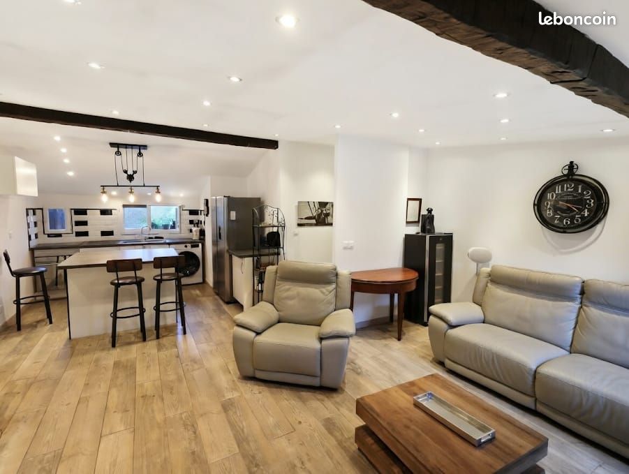 Appartement 4 pièces 74 m² · à Séranon · 73,7 m² · 210 000 €