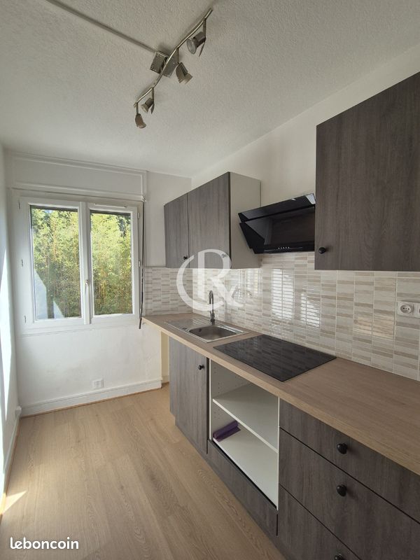 Appartement 3 pièces 52 m² · à Hyères · 52 m² · 812 €