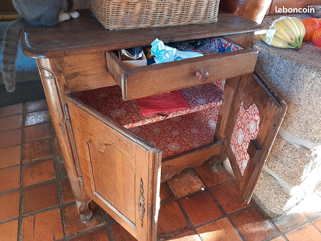 Petit Bahut ancien (image 3)