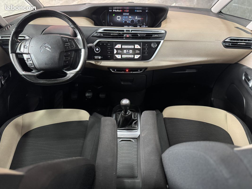 Citroen c4 e-hdi 115ch attraction 2014 (image 12)