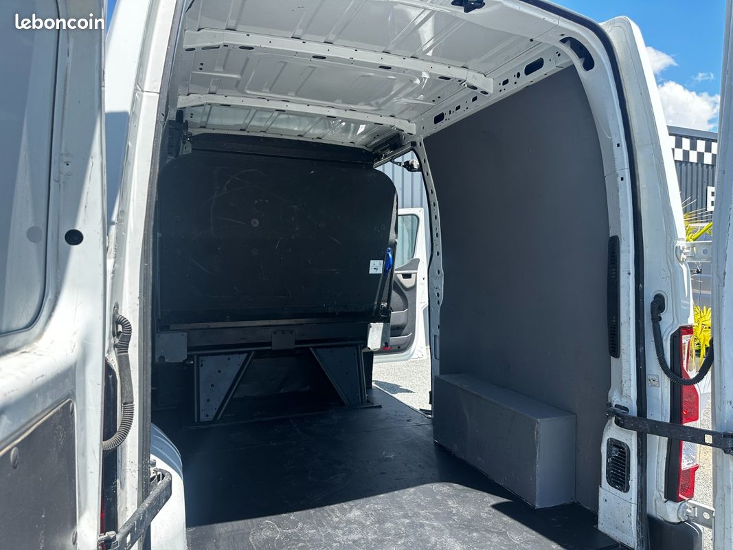 Renault Master III Fourgon RENAULT MASTER cabine approfondi 7 places L2 H2 (14 083HT) (image 8)