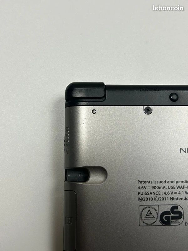 3DS XL + housse donkey kong + chargeur (image 17)