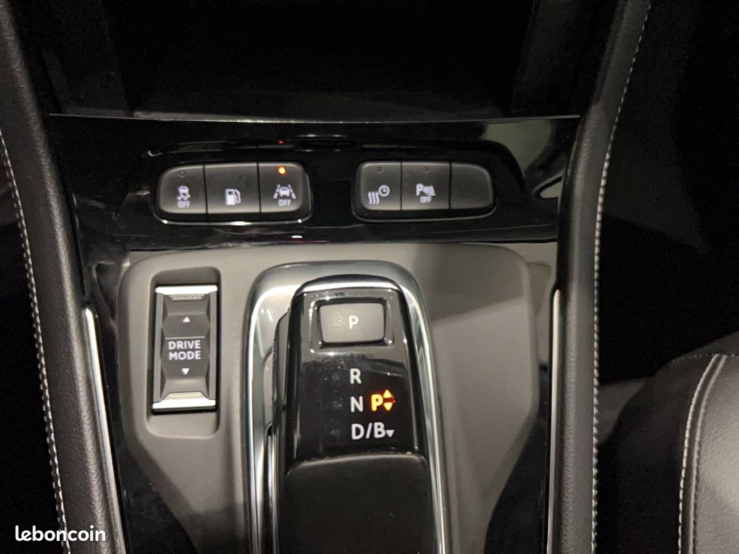 OPEL Grandland X Hybrid4 300 ch AWD BVA8 Ultimate (image 25)