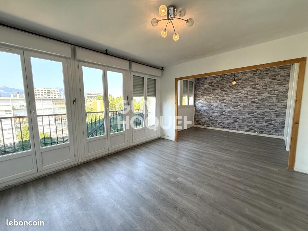 Appartement 4 pièces 72 m² · à Échirolles · 72 m² · 85 000 €