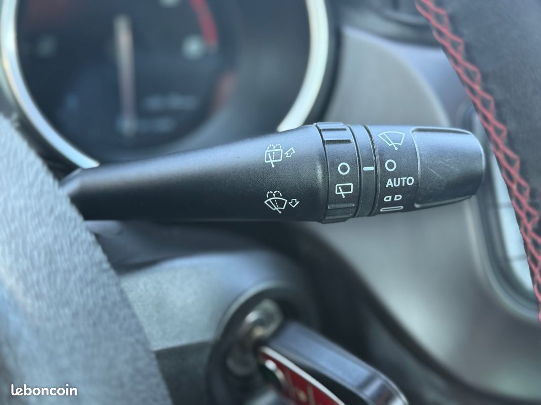 Alfa Romeo Giulietta Serie 2 2.0 JTDM 150ch Lusso – Gps – Clim – Révisée & garantie 6 mois (image 26)