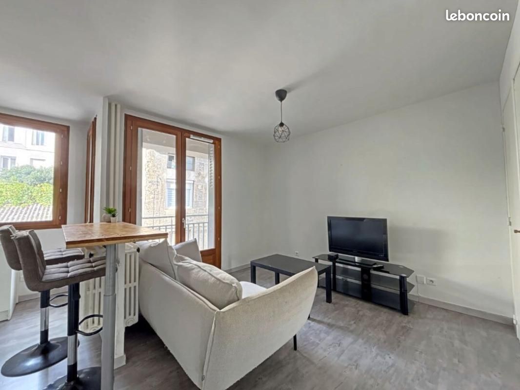 Appartement 3 pièces 55 m² · à Saint-Étienne · 55 m² · 65 000 €