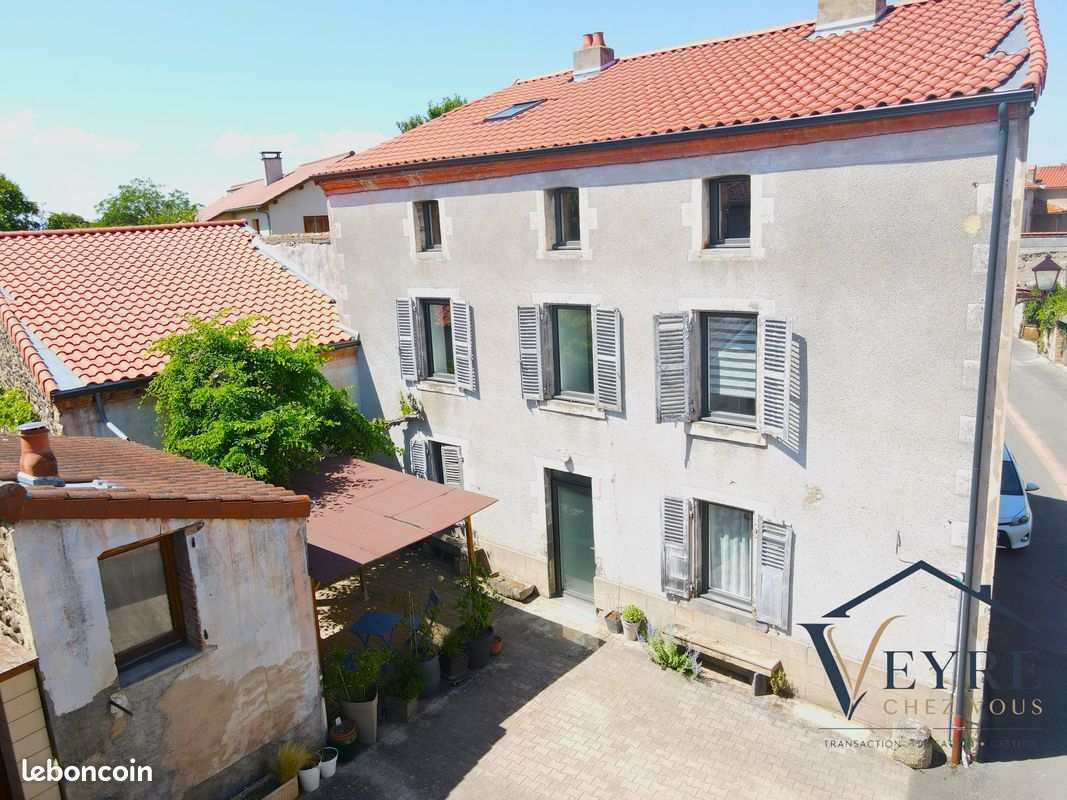 Maison 4 pièces 96 m² · à Saint-Georges-sur-Allier · 96 m² · 214 900 €