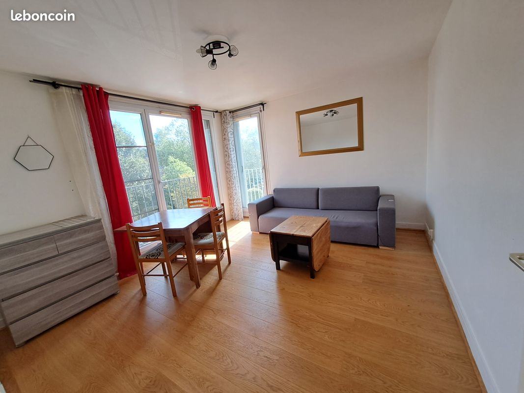 Appartement 3 pièces 57 m² · à Saint-Cyr-l'École · 57 m² · 1 260 €/mois