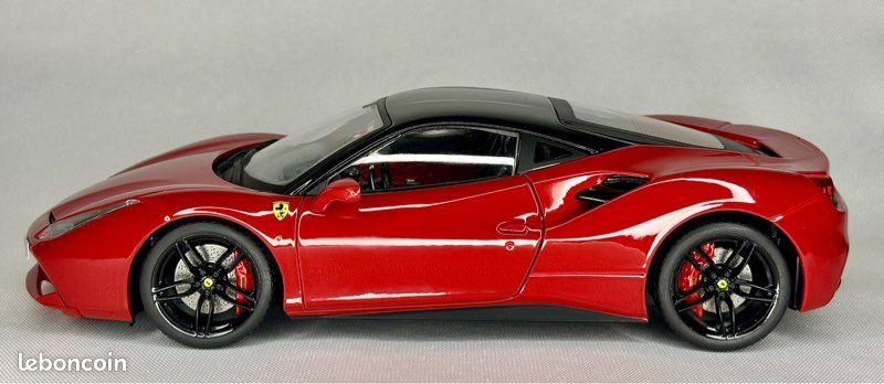 BURAGO Véhicule Ferrari Signature 488 GTB rouge en métal à l'échelle 1/18ème - Jeux
