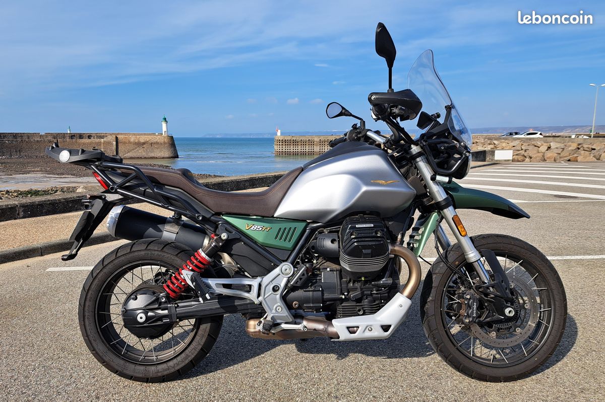 Guzzi V85tt Centenario 2021 Moto Guzzi V85 Moto Guzzi V85 Tt