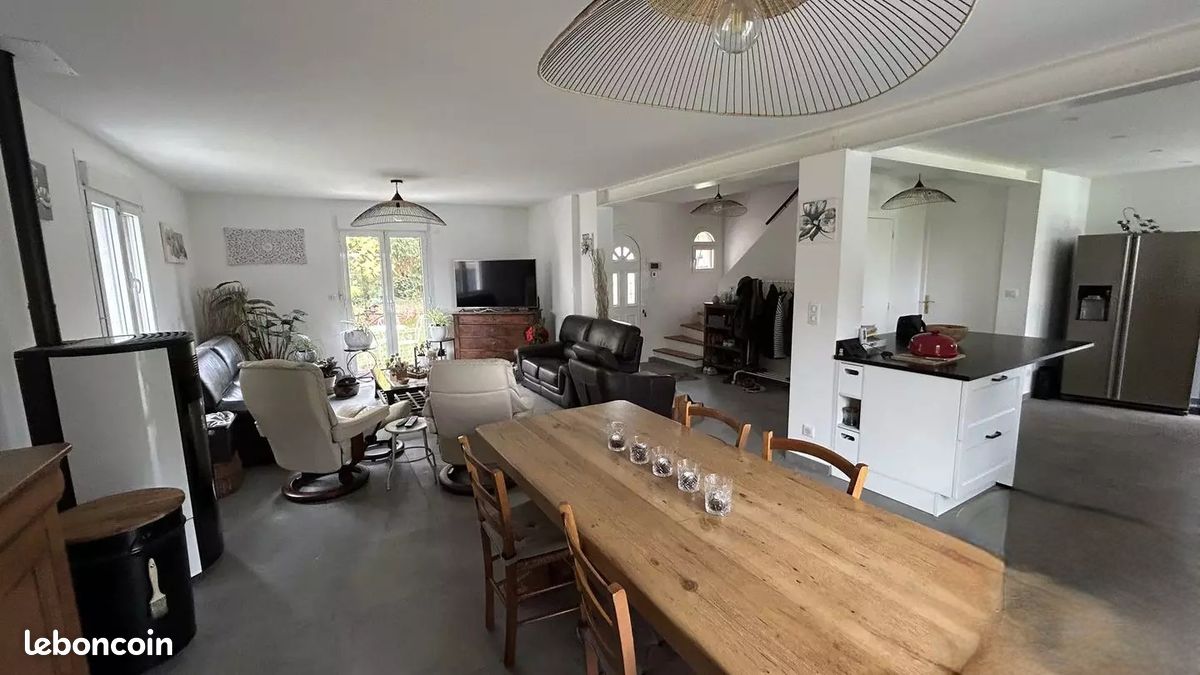 Maison 8 pièces 186 m² · à Larçay · 186 m² · 495 000 €