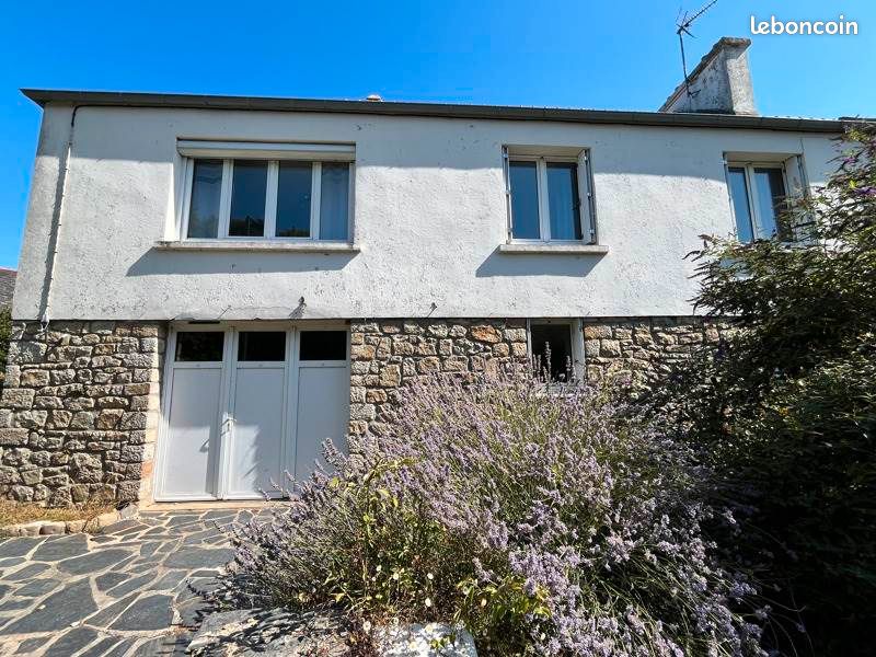 Maison 4 pièces 106 m² · à Saint-Pol-de-Léon · 106 m² · 900 €