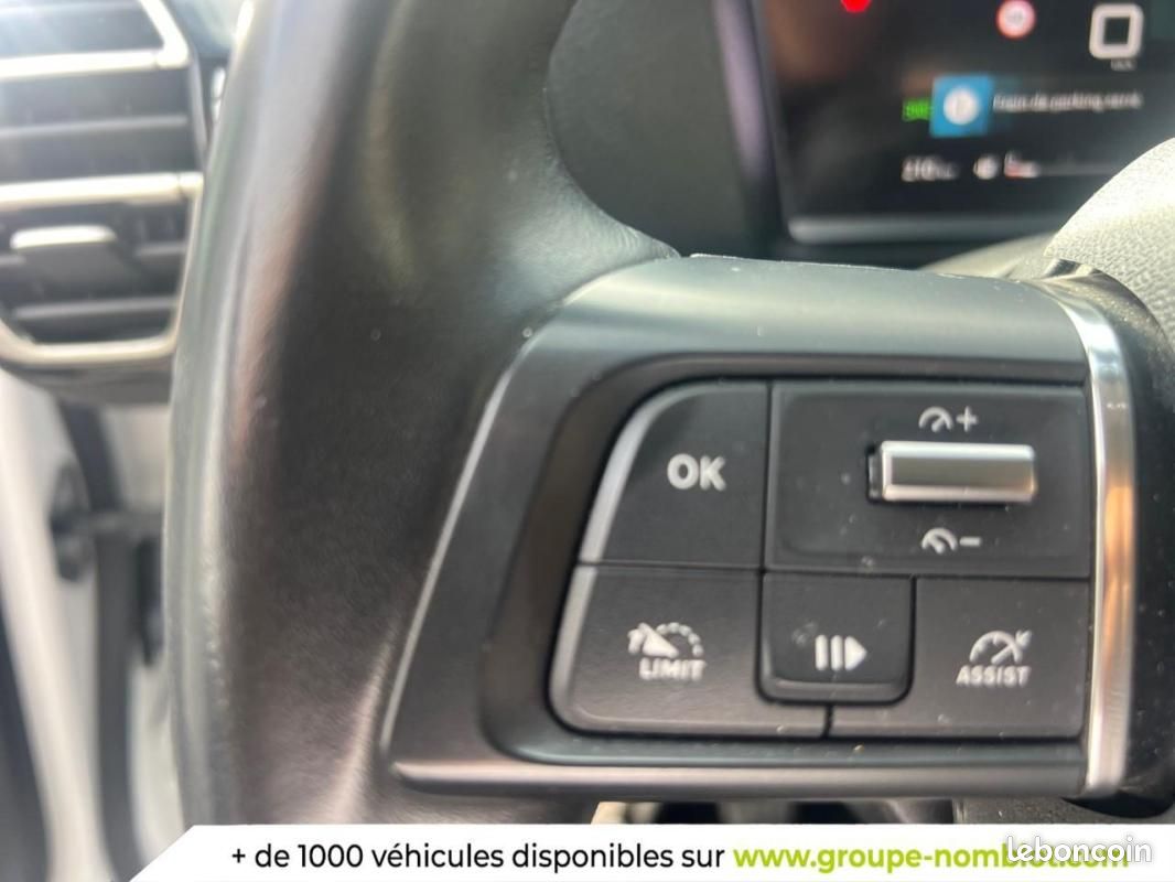 Citroën C4 BlueHDi 110 S&S BVM6 Shine (image 18)