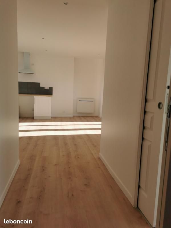 Appartement 2 pièces 49 m² · à Pont-l'Évêque · 49 m² · 666 €