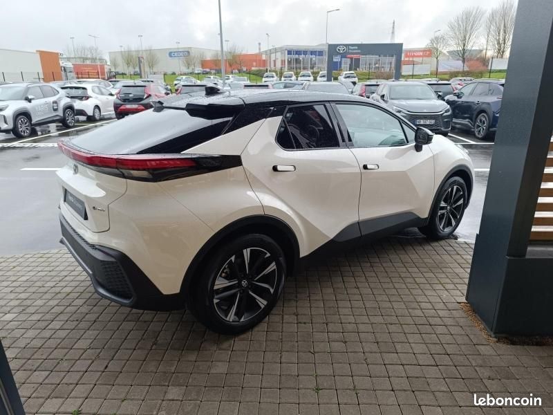 Toyota C-HR 1.8 Hybride 140ch Graphic MY26 (image 5)