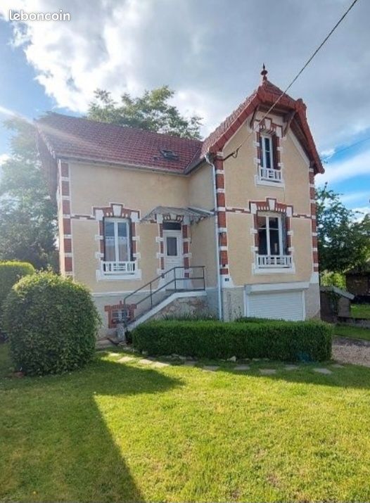 Maison 5 pièces 84 m² · à Vierzon · 84 m² · 115 000 €