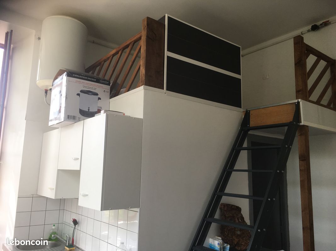 Studio (image 2)