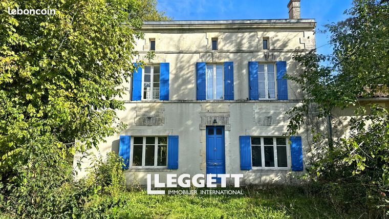 Maison 11 pièces 212 m²