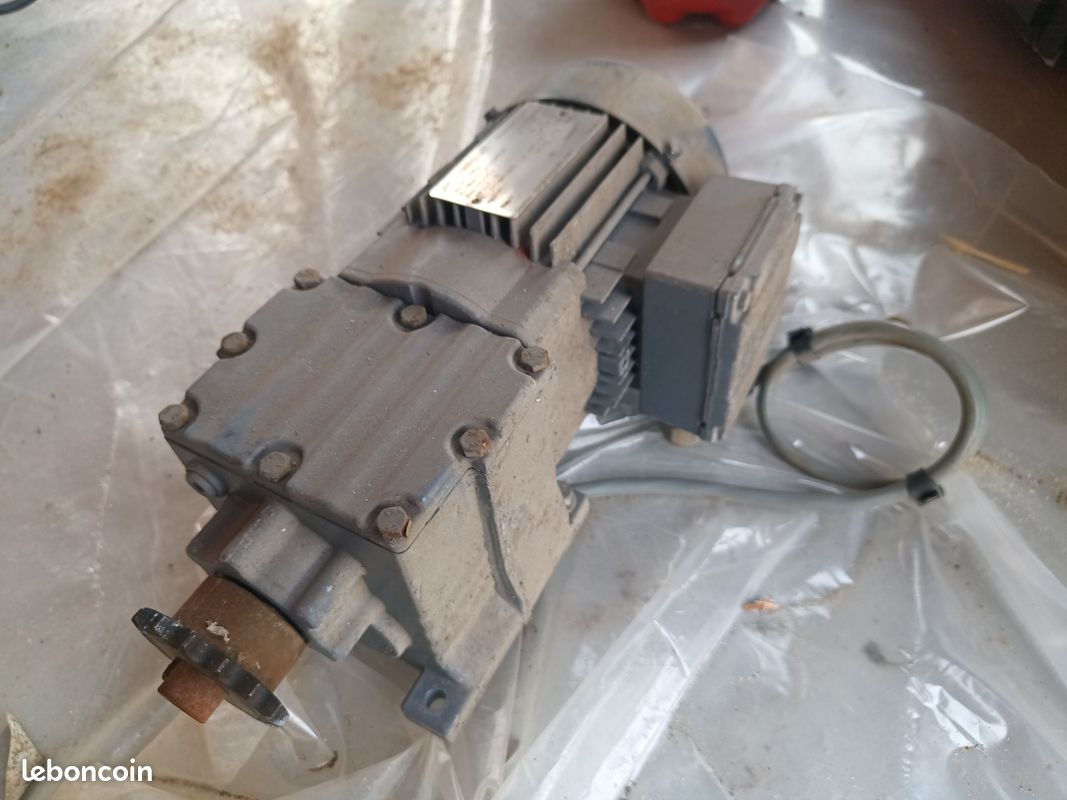 Moteur réducteur SEW OSOCOME (image 1)