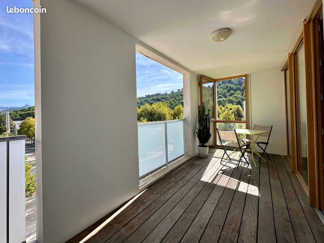 Appartement 3 pièces 66 m² · à Carnoux-en-Provence · 66 m² · 340 000 €