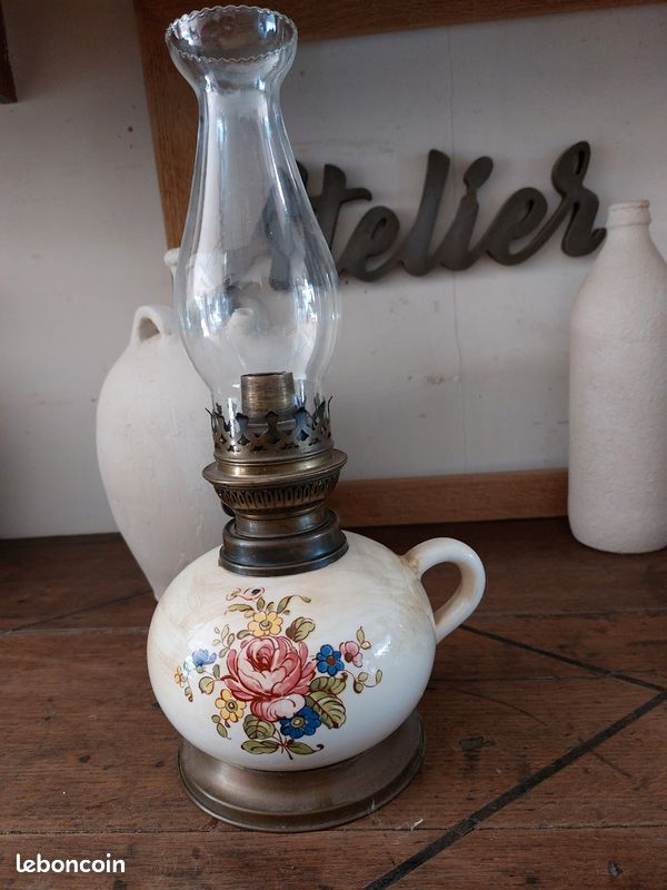 Lampe à pétrole (image 1)