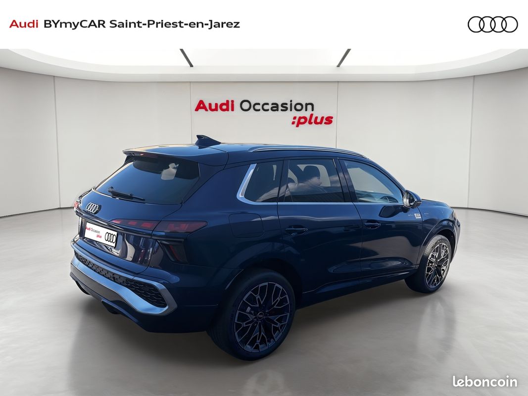 AUDI Q3 e-hybrid 272 ch S tronic 6 S line (image 5)