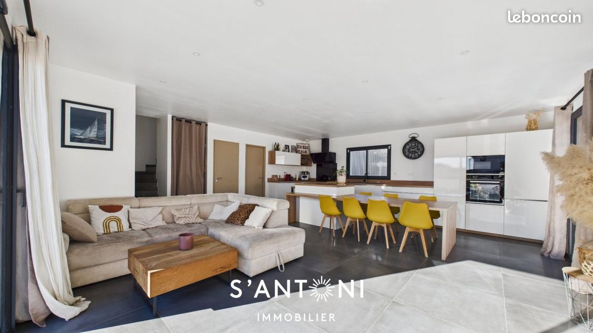 Maison 4 pièces 95 m² · à Vias · 95 m² · 325 000 €