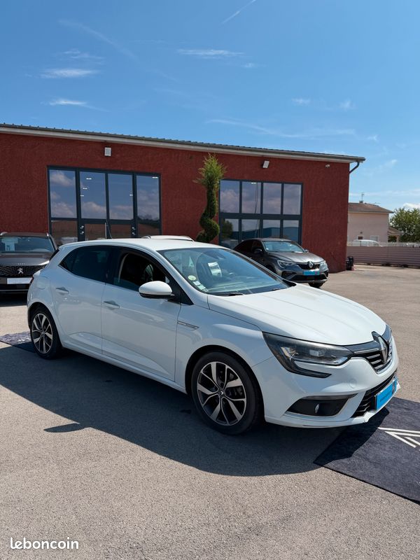 RENAULT Mégane IV dCi 130Ch Energy Intens BVM6 Diesel / GPS / CarPlay / Full LED / Affichage tête haute / Intens (image 3)