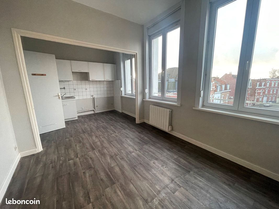Immeuble 6 pièces 145 m² · à Armentières · 145 m² · 210 000 €
