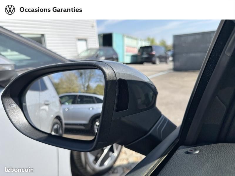 Volkswagen Golf 1.5 eHybrid 204ch VW Edition DSG6 (image 37)