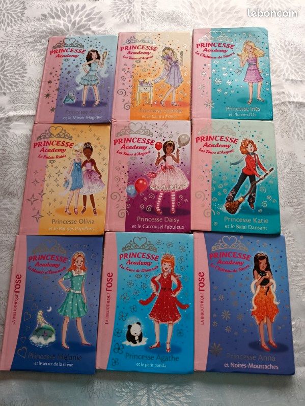Lot de 15 livres princesse academy (image 1)