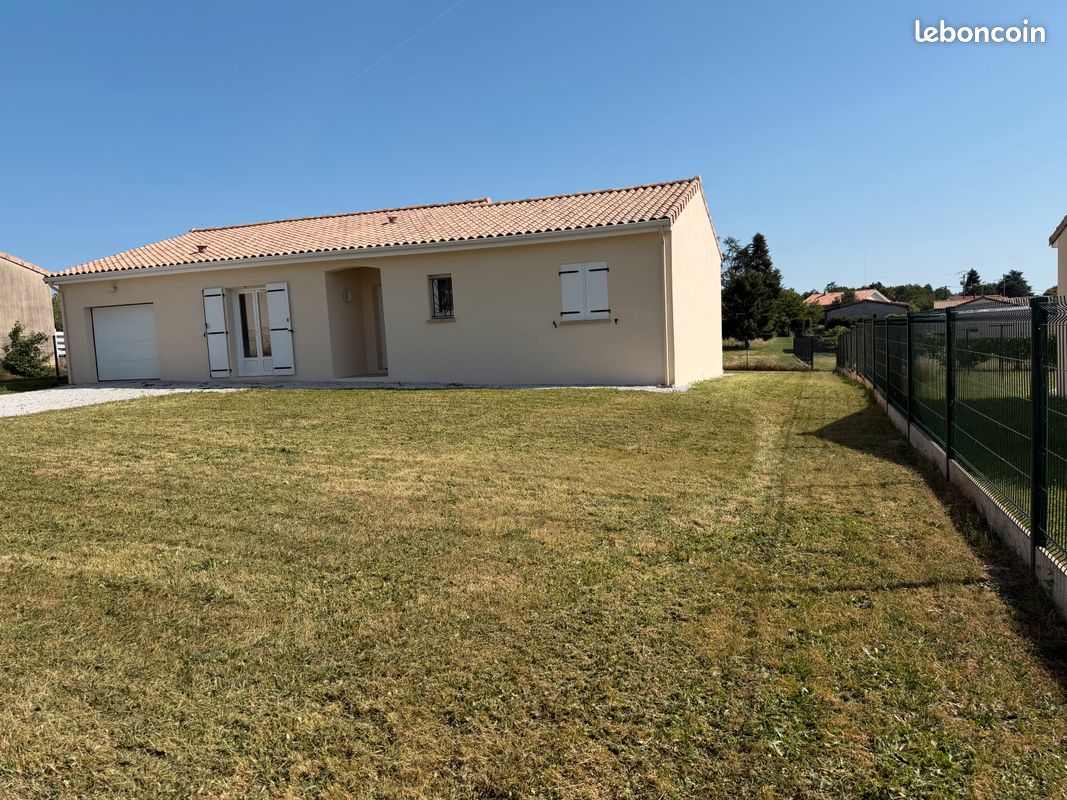 Maison 4 pièces 94 m² · à La Rochefoucauld-en-Angoumois · 94 m² · 180 000 €
