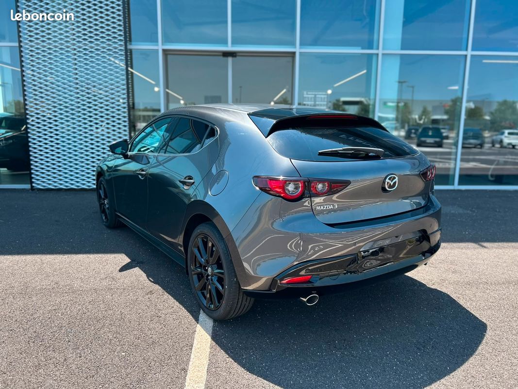 MAZDA Mazda3 5 portes 2.5L e-SKYACTIV-G M Hybrid 140 ch BVM6 Homura (image 3)