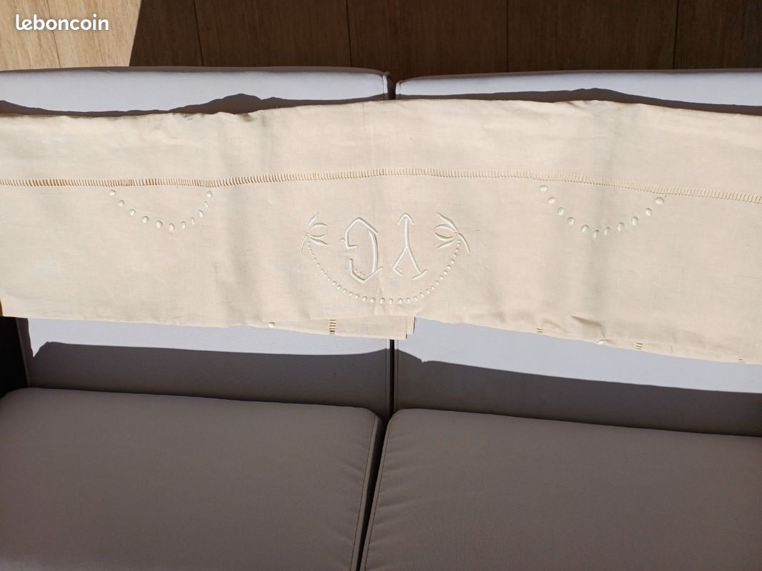 Ancien Drap En Lin Avec Monogramme P M - 221 X 216 Cm - Blanc Cassé