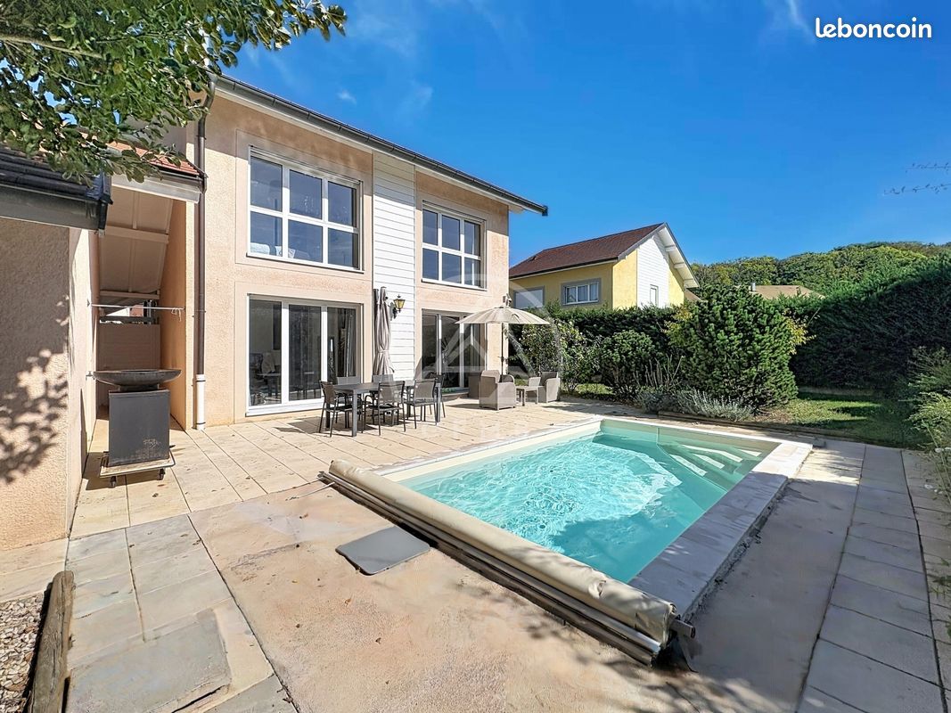 Maison 5 pièces 188 m² · à Vétraz-Monthoux · 188 m² · 690 000 €