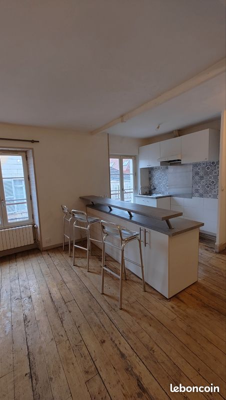 Appartement 3 pièces 70 m² · à Auxerre · 70 m² · 650 €