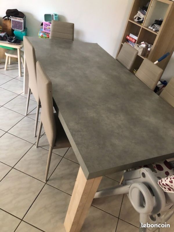 Table à manger (image 1)