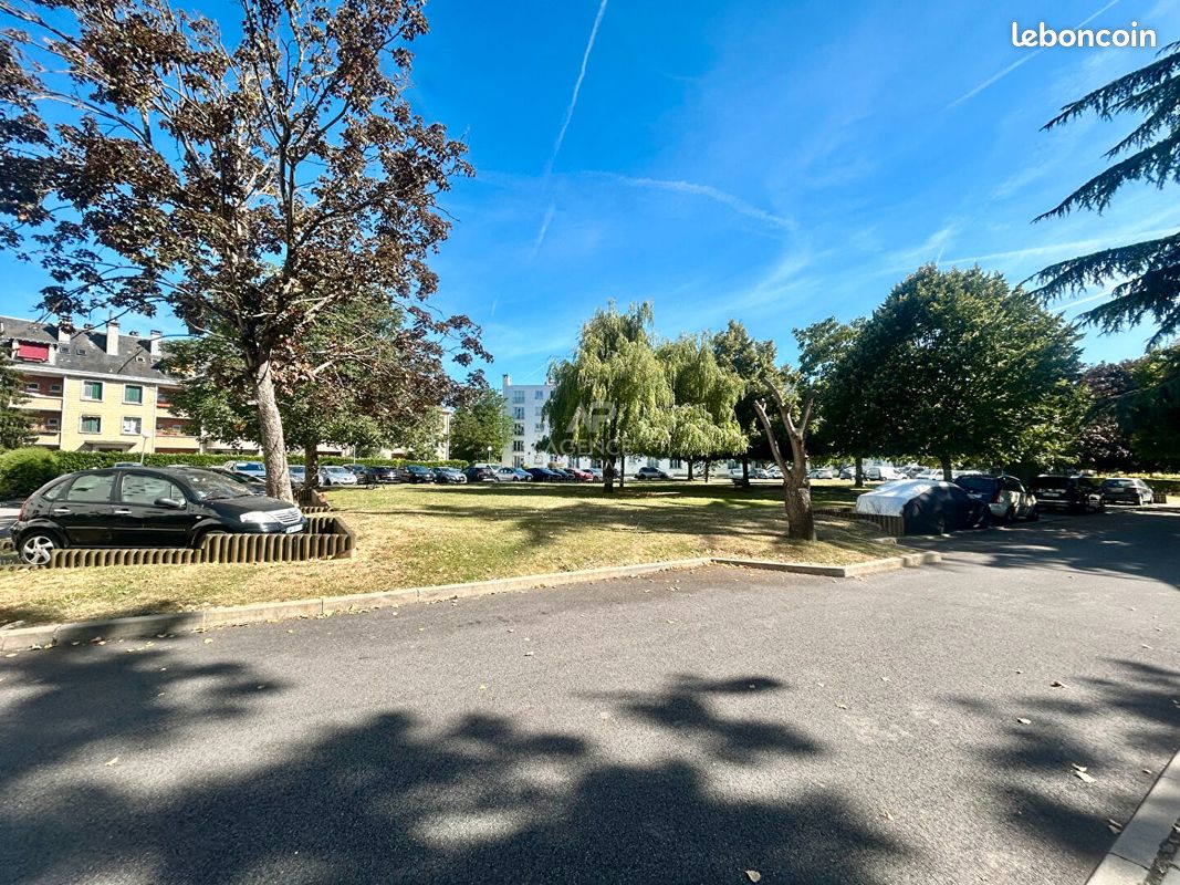 Appartement 3 pièces 54 m² · à Poissy · 54 m² · 245 000 €