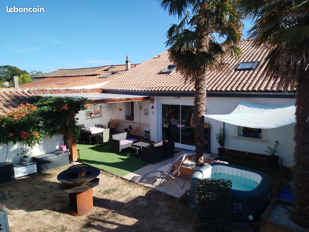 Maison 6 pièces 176 m² · à Saint-Vivien · 176 m² · 499 000 €