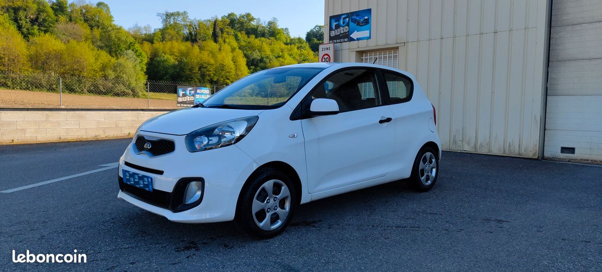 Kia Picanto 1.0 essence 69ch (image 1)