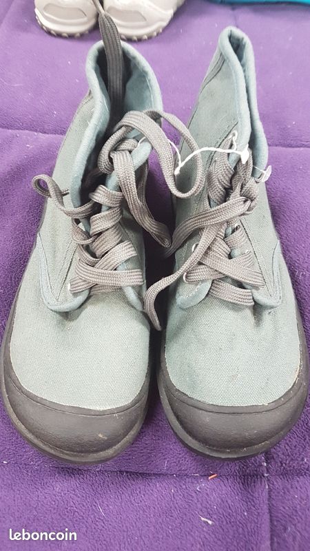 Chaussures hautes en toile p.35 NEUVES (image 2)