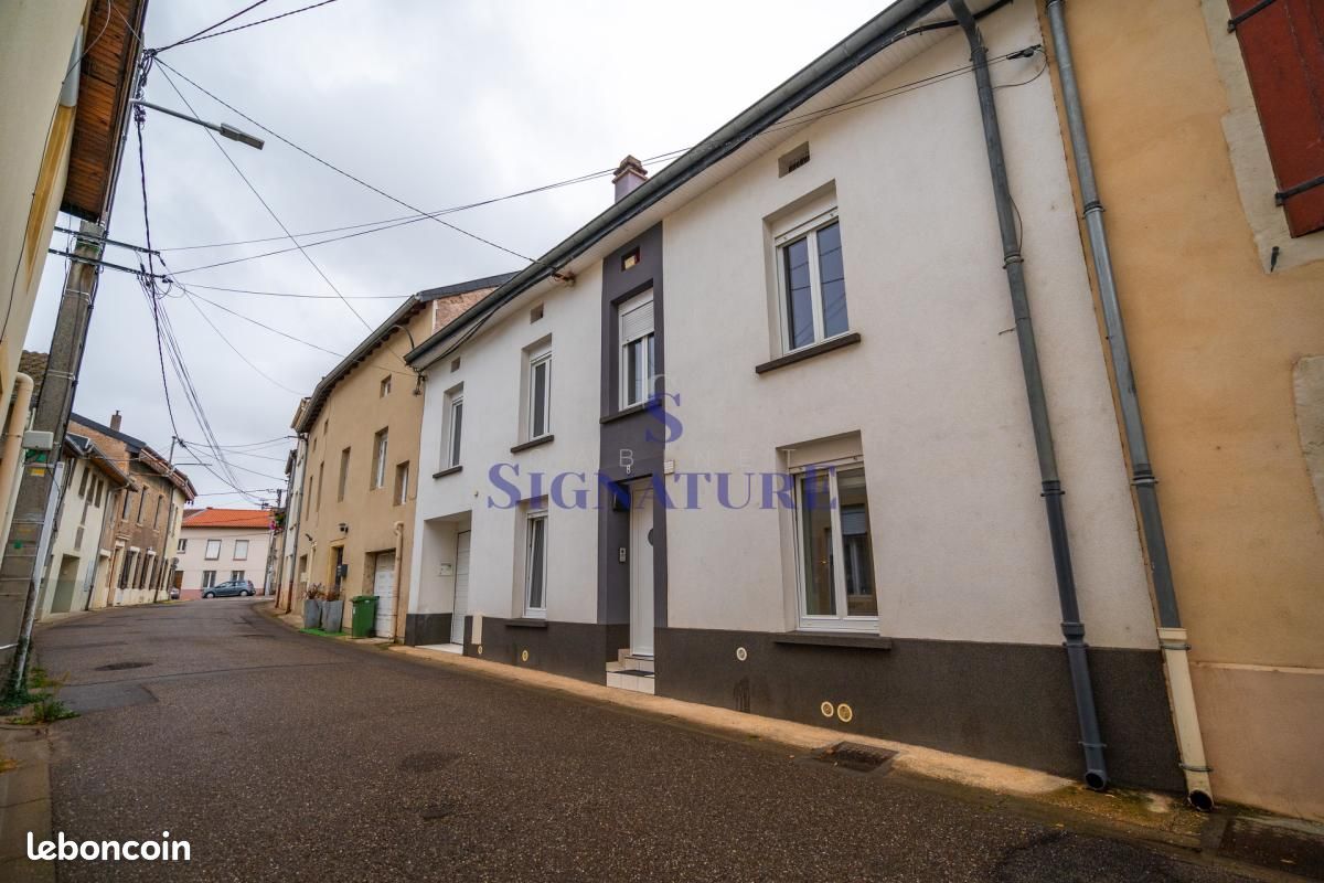 Maison 6 pièces 210 m² · à Novéant-sur-Moselle · 210 m² · 199 900 €