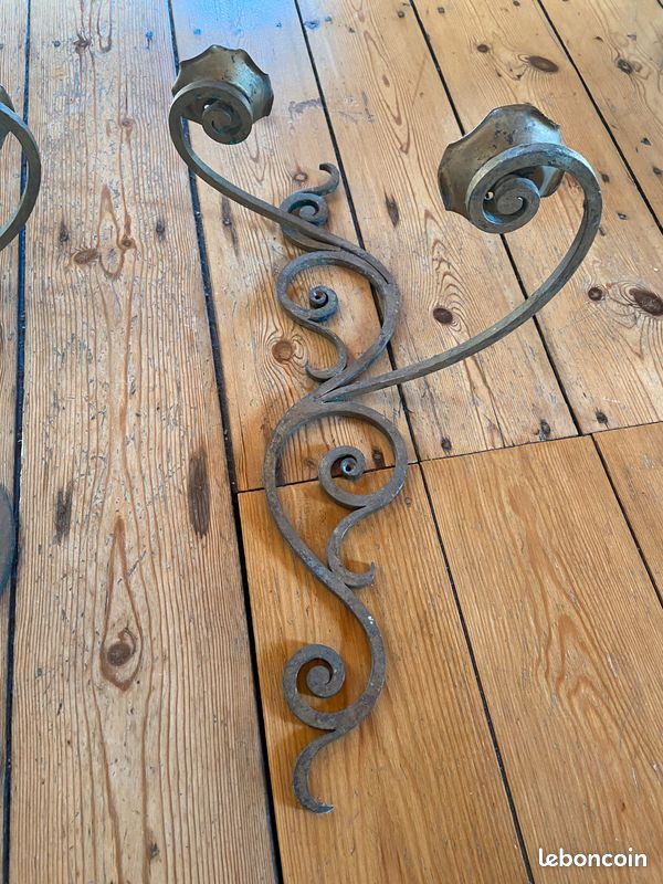 Paire d’appliques en fer forgé (image 2)