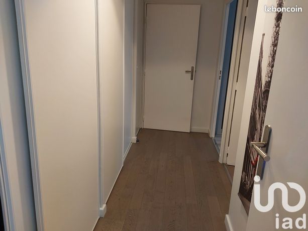 https://img.leboncoin.fr/api/v1/lbcpb1/images/e4/44/02/e44402c6fe1820b9f7ac2c22801463d985c55050.jpg?rule=ad-image