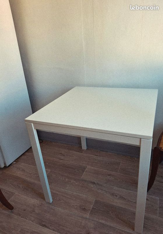 Table 4 places (image 1)