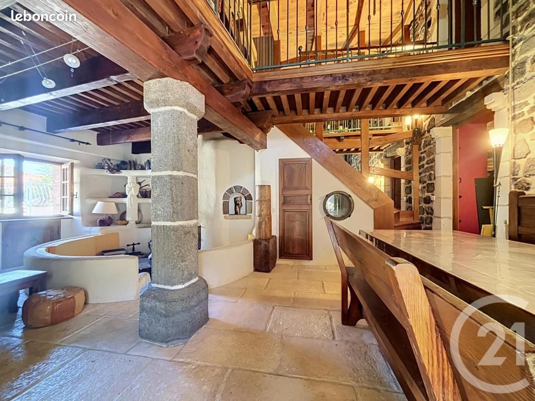 Maison 5 pièces 191 m² · à Arsac-en-Velay · 191 m² · 225 000 €