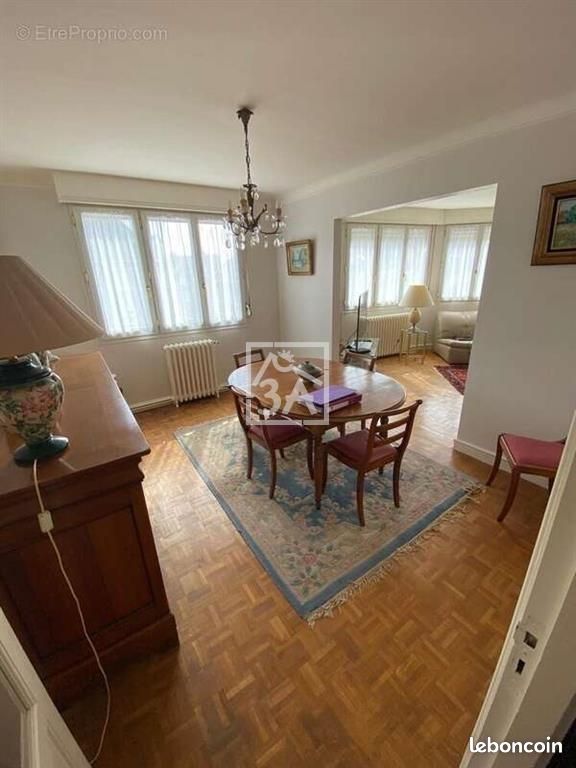 Immeuble 15 pièces 320 m² · à Calais · 320 m² · 367 500 €