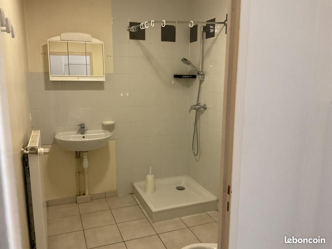 Appartement a louer fontaine - 1 pièce(s) - 23 m2 - Surfyn