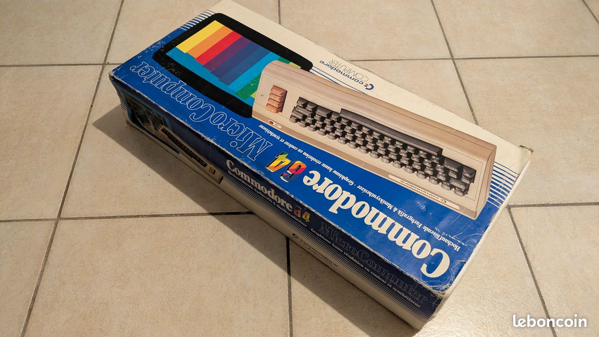 1 Commodore commodore 64 - Ordinateur vintage - Dans la